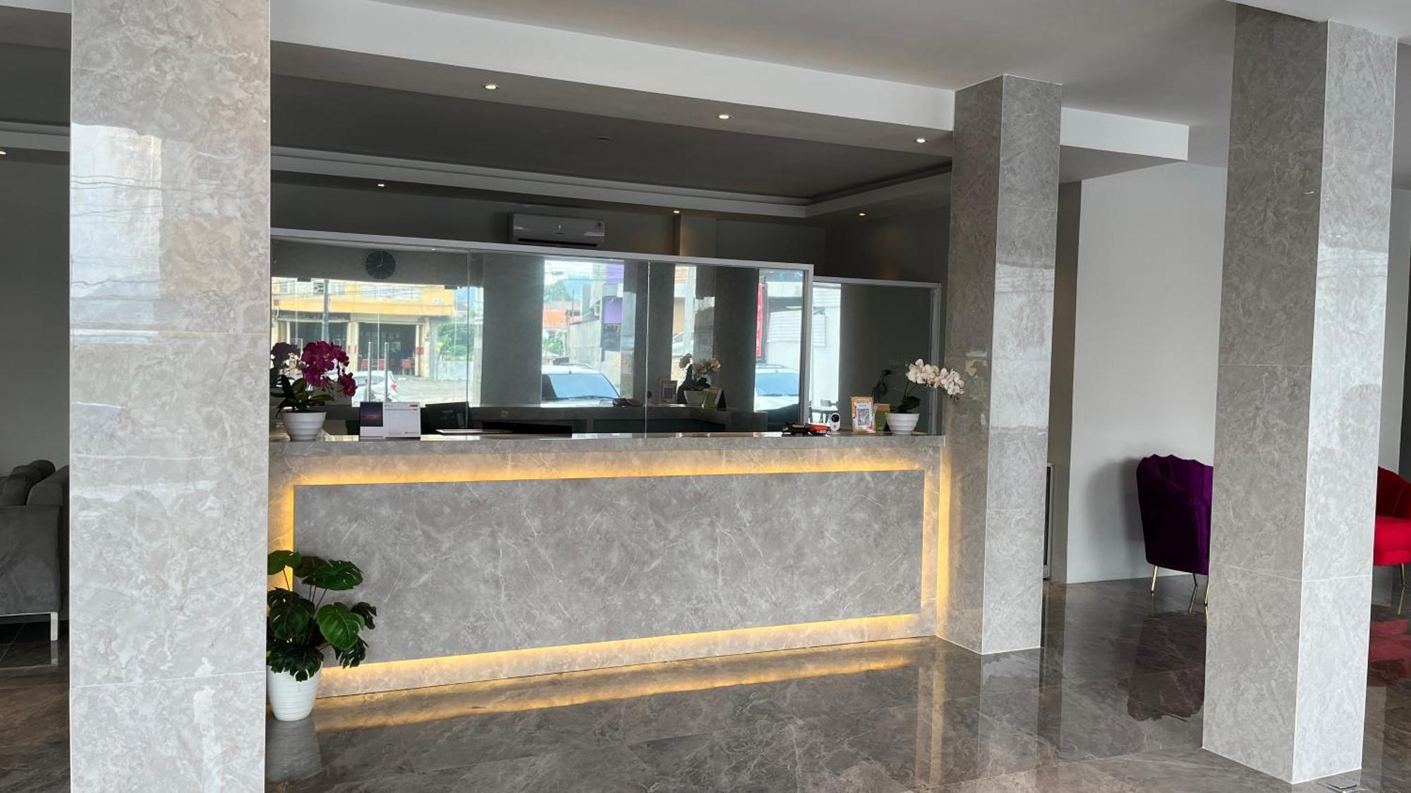 Reddoorz Premium At Jalan Diponegoro Lampung Otel Bandar Lampung Dış mekan fotoğraf