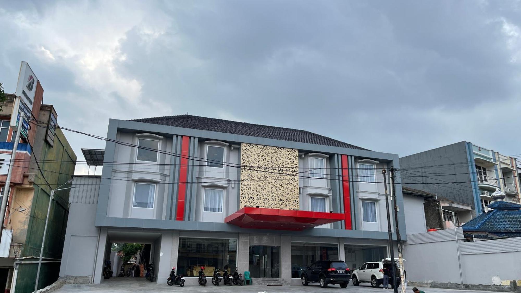 Reddoorz Premium At Jalan Diponegoro Lampung Otel Bandar Lampung Dış mekan fotoğraf
