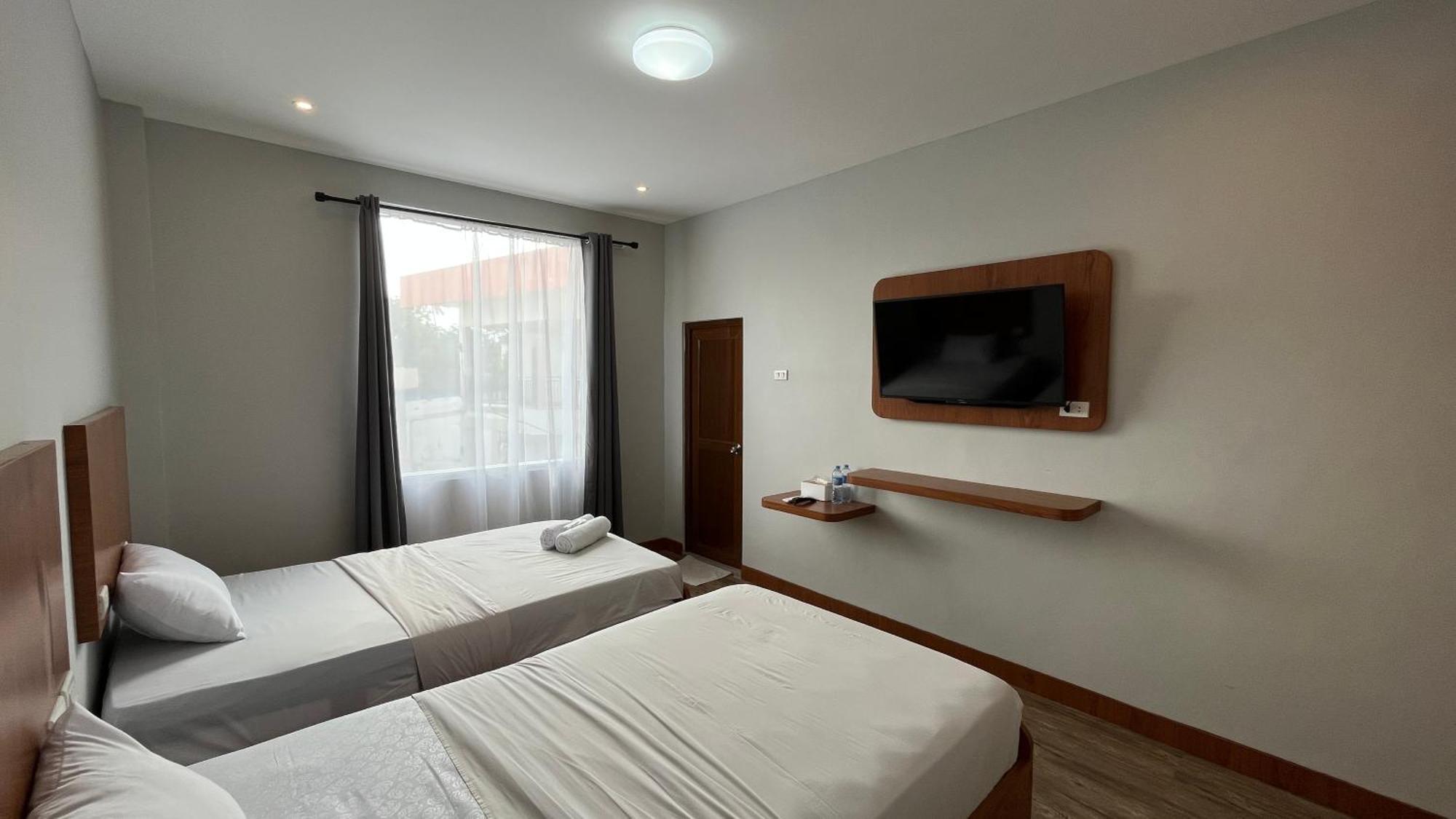Reddoorz Premium At Jalan Diponegoro Lampung Otel Bandar Lampung Dış mekan fotoğraf