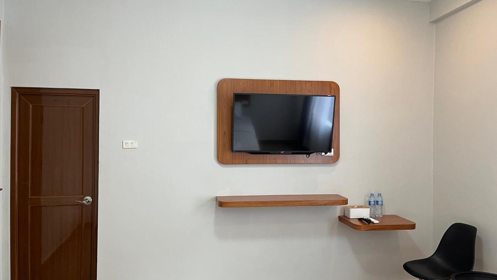 Reddoorz Premium At Jalan Diponegoro Lampung Otel Bandar Lampung Dış mekan fotoğraf